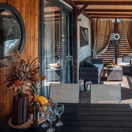 Croatia Camp Premium Hotel Водице Екстериор снимка