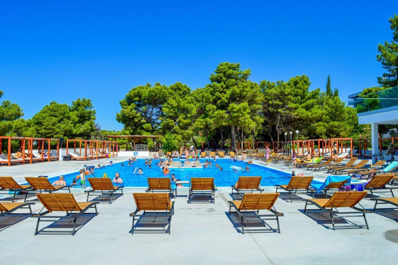 Croatia Camp Premium Hotel Водице Екстериор снимка