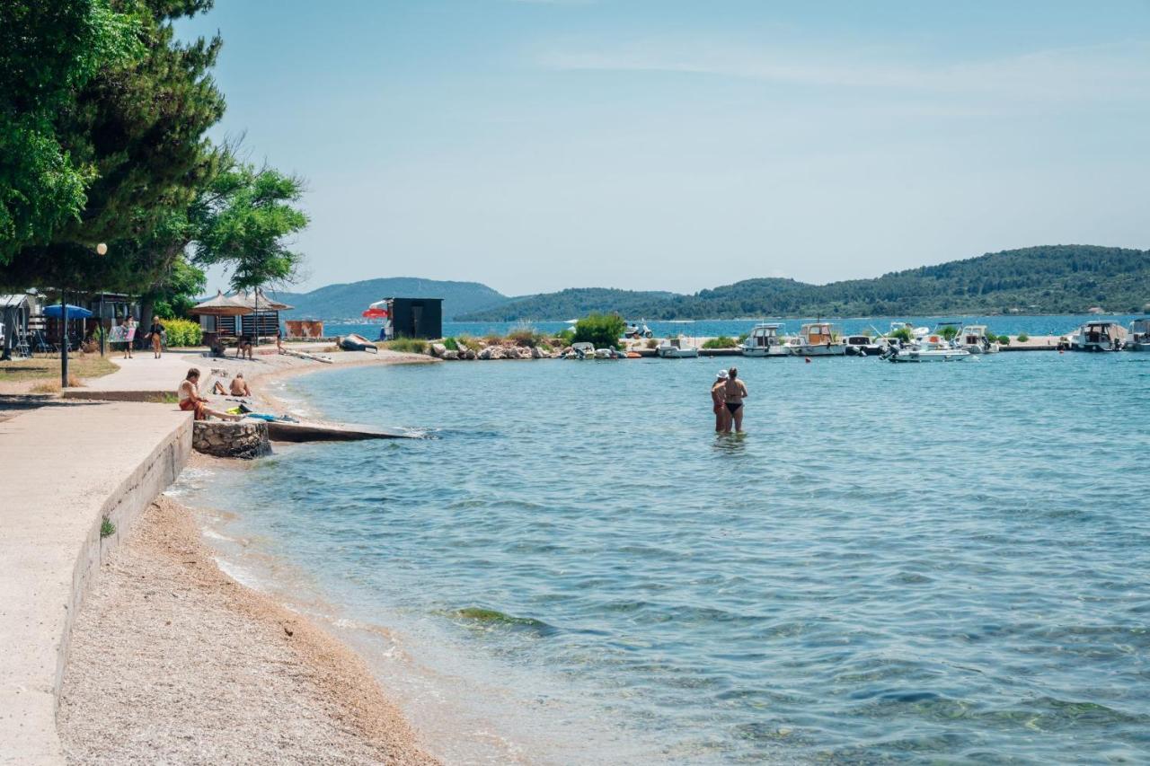 Croatia Camp Premium Hotel Водице Екстериор снимка